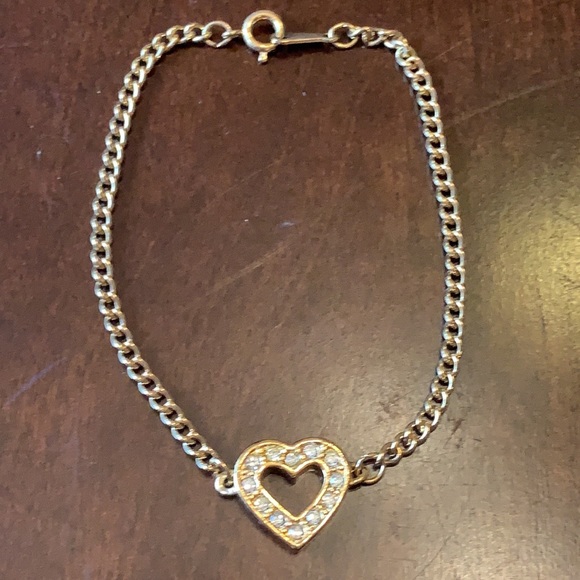 2/$40 👸🏻 NWOT Vintage Avon Large Here’s My Heart Bracelet ❤️ - Picture 6 of 10